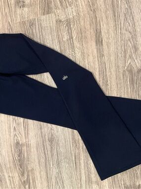 ALO Yoga Dark Navy Bootcut Flare Pants - XS